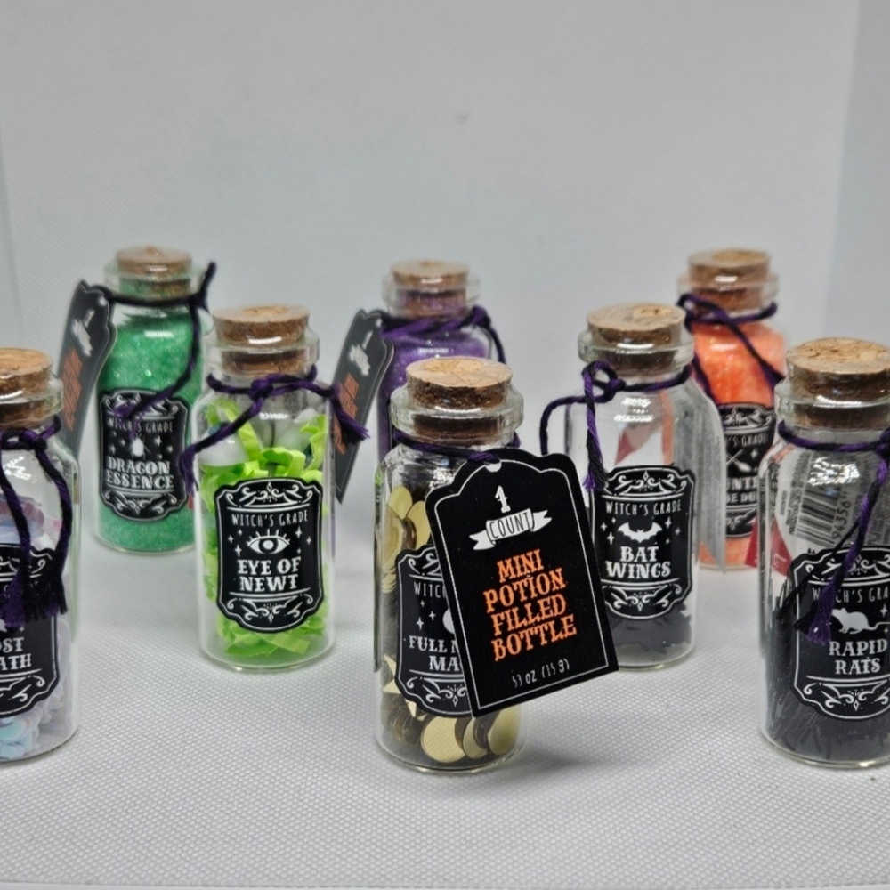 🍁20 mini Target accent potion bottles